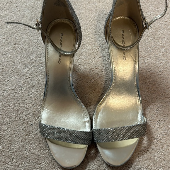 BANDOLINO
Madia Women's Open Toe Dress Sandals - Picture 2 of 6